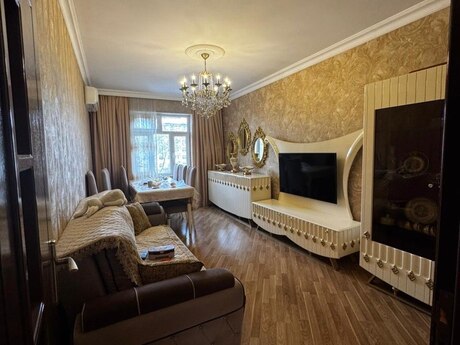 3 otaqlı köhnə tikili - Xalqlar Dostluğu m. - 65 m²