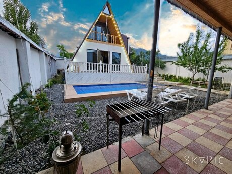 3 otaqlı həyət evi/bağ evi - Qəbələ - 150 m²