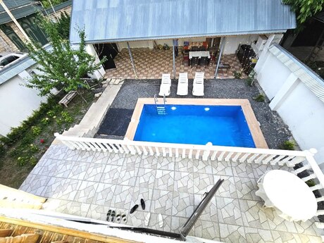 3 otaqlı həyət evi/bağ evi - Qəbələ - 150 m²