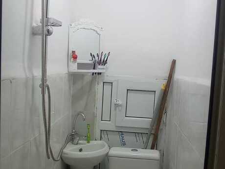 1 otaqlı köhnə tikili - İnşaatçılar m. - 35 m²