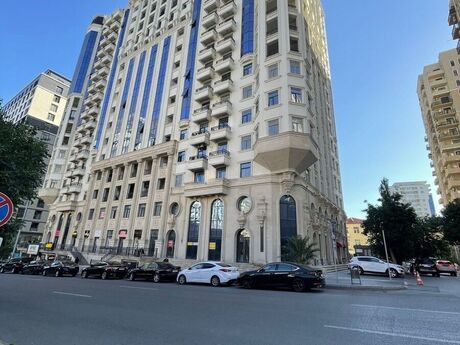 4 otaqlı yeni tikili - 28 May m. - 242 m²