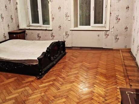 2 otaqlı köhnə tikili - 28 May m. - 47 m²
