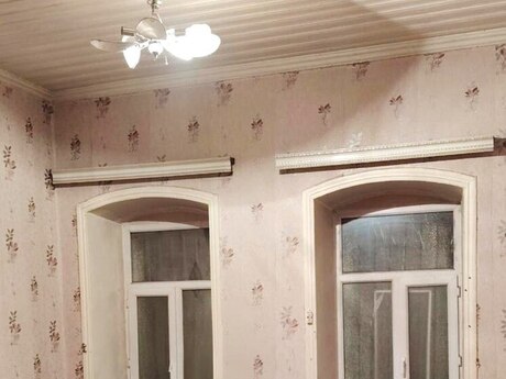 2 otaqlı köhnə tikili - 28 May m. - 47 m²
