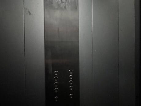 3 otaqlı köhnə tikili - Əhmədli m. - 85 m²