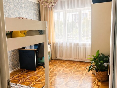 4 otaqlı köhnə tikili - Memar Əcəmi m. - 105 m²