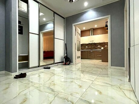 3-комн. новостройка - м. Ичеришехер - 110 м²