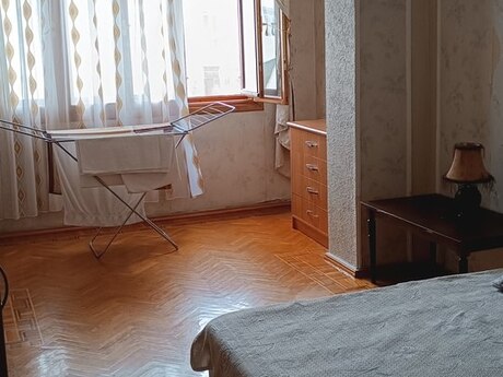 2 otaqlı köhnə tikili - İçəri Şəhər m. - 80 m²