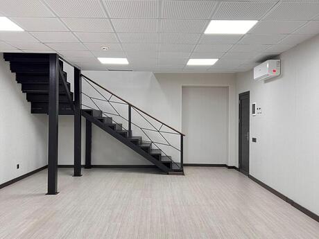 2 otaqlı ofis - 28 May m. - 140 m²