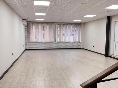 2 otaqlı ofis - 28 May m. - 140 m²