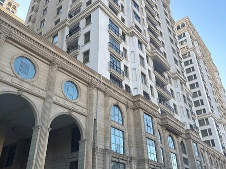 4 otaqlı yeni tikili - Elmlər Akademiyası m. - 147 m²
