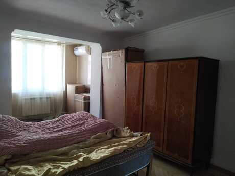 3 otaqlı köhnə tikili - Nizami m. - 75 m²