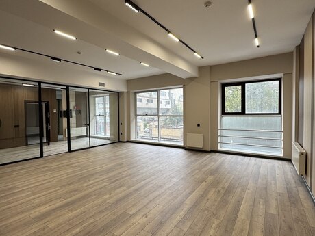 5 otaqlı ofis - Nərimanov r. - 330 m²