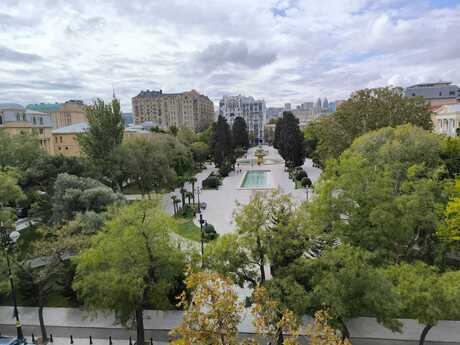 2 otaqlı köhnə tikili - Sahil m. - 115 m²