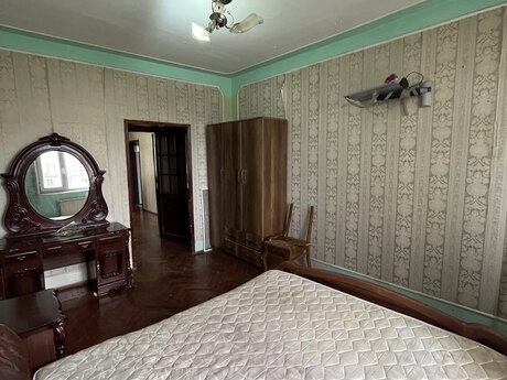 3 otaqlı köhnə tikili - Memar Əcəmi m. - 75 m²
