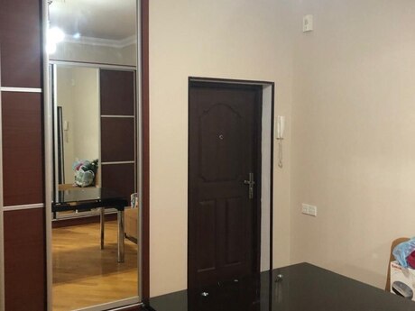 3 otaqlı yeni tikili - Nəriman Nərimanov m. - 130 m²