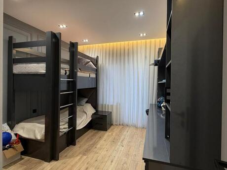 5 otaqlı köhnə tikili - 20 Yanvar m. - 120 m²