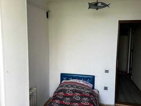 2 otaqlı köhnə tikili - Elmlər Akademiyası m. - 55 m²