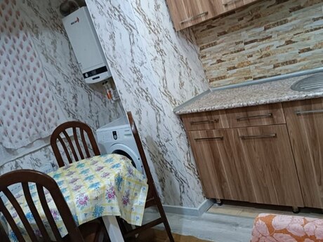 2 otaqlı köhnə tikili - Əhmədli m. - 50 m²