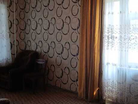 2 otaqlı köhnə tikili - Memar Əcəmi m. - 45 m²
