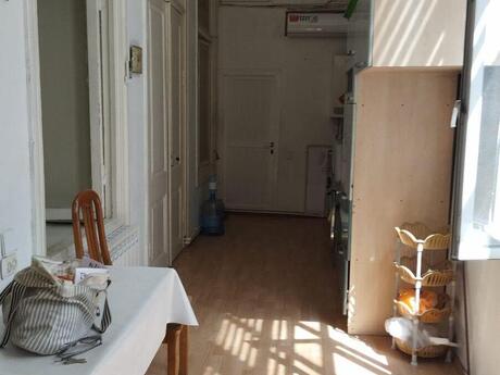 2 otaqlı köhnə tikili - Sahil m. - 65 m²