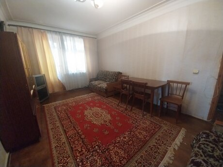 2 otaqlı köhnə tikili - Badamdar q. - 42 m²
