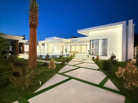 5 otaqlı həyət evi/bağ evi - Mərdəkan q. - 220 m²