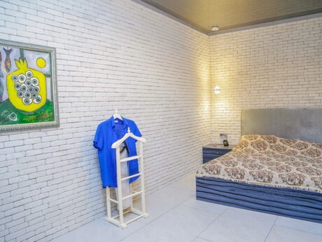 4 otaqlı həyət evi/bağ evi - Novxanı q. - 200 m²