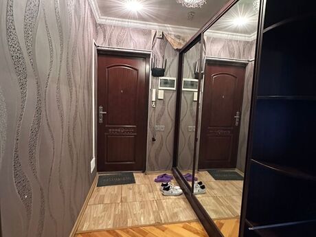 3 otaqlı köhnə tikili - 7-ci mikrorayon q. - 80 m²