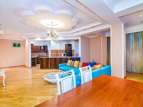 2 otaqlı yeni tikili - 28 May m. - 120 m²