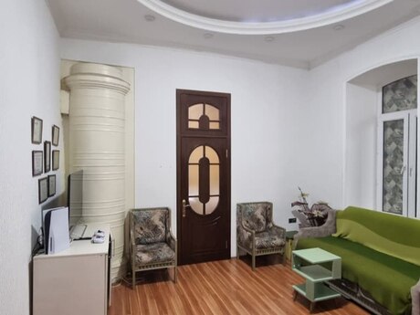 3 otaqlı köhnə tikili - Sahil m. - 85 m²