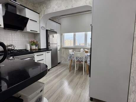 2 otaqlı köhnə tikili - Həzi Aslanov m. - 65 m²