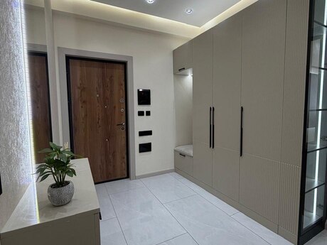 3 otaqlı yeni tikili - Həzi Aslanov m. - 70 m²