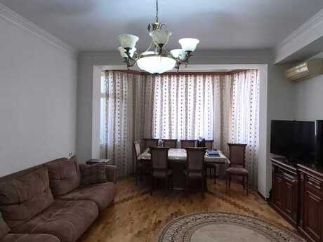 Elan №6085608 - Bakı, İnşaatçılar m., 3 otaqlı, 220 m², 10/11 mərtəbə