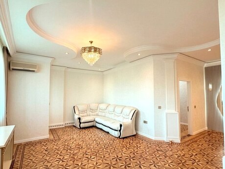 3 otaqlı yeni tikili - Elmlər Akademiyası m. - 86 m²