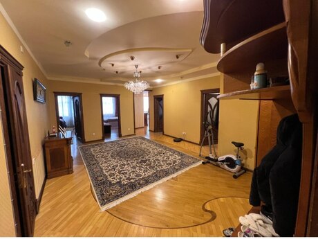 4 otaqlı yeni tikili - Elmlər Akademiyası m. - 185 m²