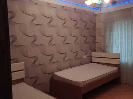 3 otaqlı köhnə tikili - Yeni Günəşli q. - 76 m²