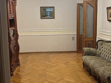 3 otaqlı köhnə tikili - İçəri Şəhər m. - 77 m²