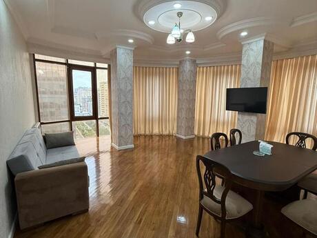 2 otaqlı yeni tikili - Şah İsmayıl Xətai m. - 90 m²