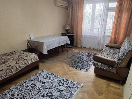 1 otaqlı köhnə tikili - Elmlər Akademiyası m. - 37 m²
