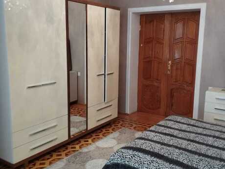 3 otaqlı köhnə tikili - Elmlər Akademiyası m. - 112 m²
