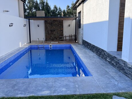 4 otaqlı həyət evi/bağ evi - Mərdəkan q. - 170 m²