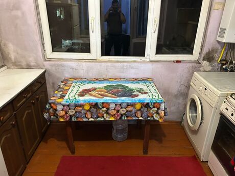 2 otaqlı köhnə tikili - Neftçilər m. - 60 m²
