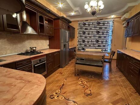 4 otaqlı yeni tikili - Nəriman Nərimanov m. - 200 m²