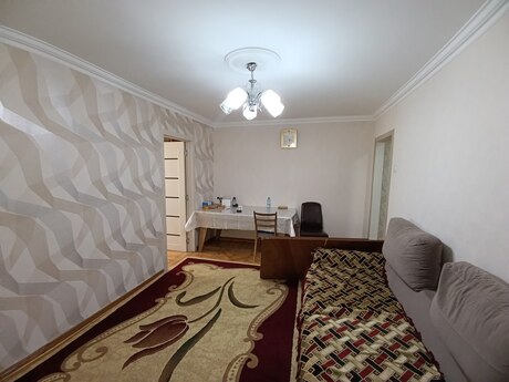 2 otaqlı köhnə tikili - Əmircan q. - 50 m²