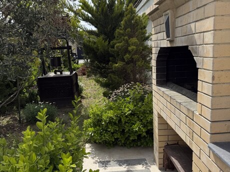3 otaqlı həyət evi/bağ evi - Mərdəkan q. - 170 m²