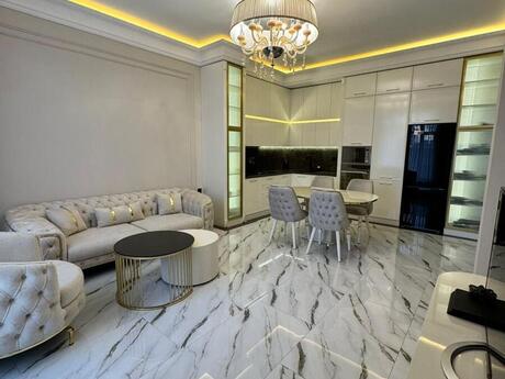 5 otaqlı həyət evi/bağ evi - Badamdar q. - 450 m²
