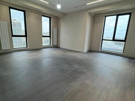 Kirayə 4 otaqlı mənzil, 190 m², Zümrüd Residence: 2 000 ₼/ay 5