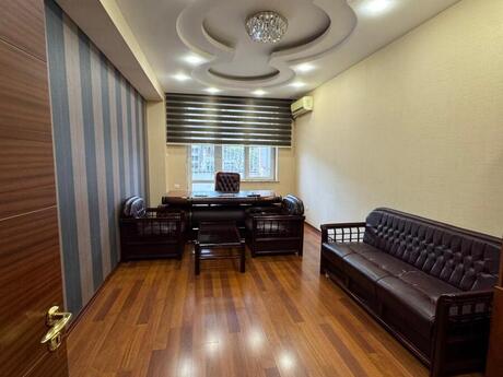 3 otaqlı ofis - Nəriman Nərimanov m. - 170 m²