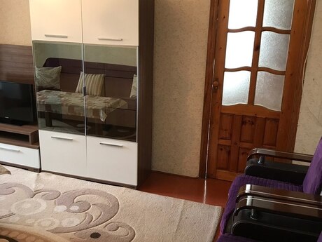 2 otaqlı köhnə tikili - İnşaatçılar m. - 48 m²