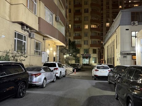 Объявление №6085881 - Баку, Наримановский  р., 4-комн., 175 м², 9/14 этаж